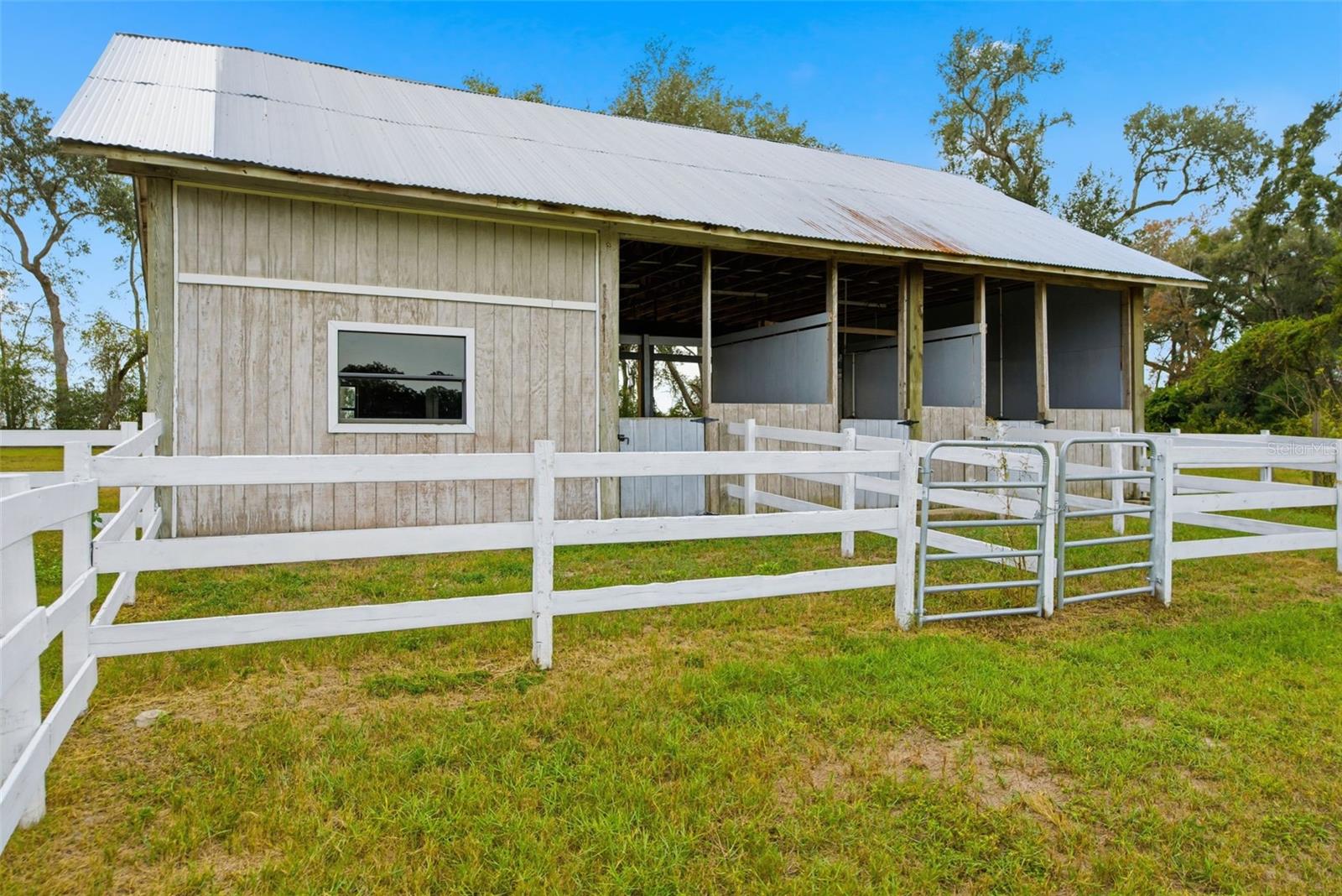 WOLF PRARIE/BELL PROPE PROPS - Residential