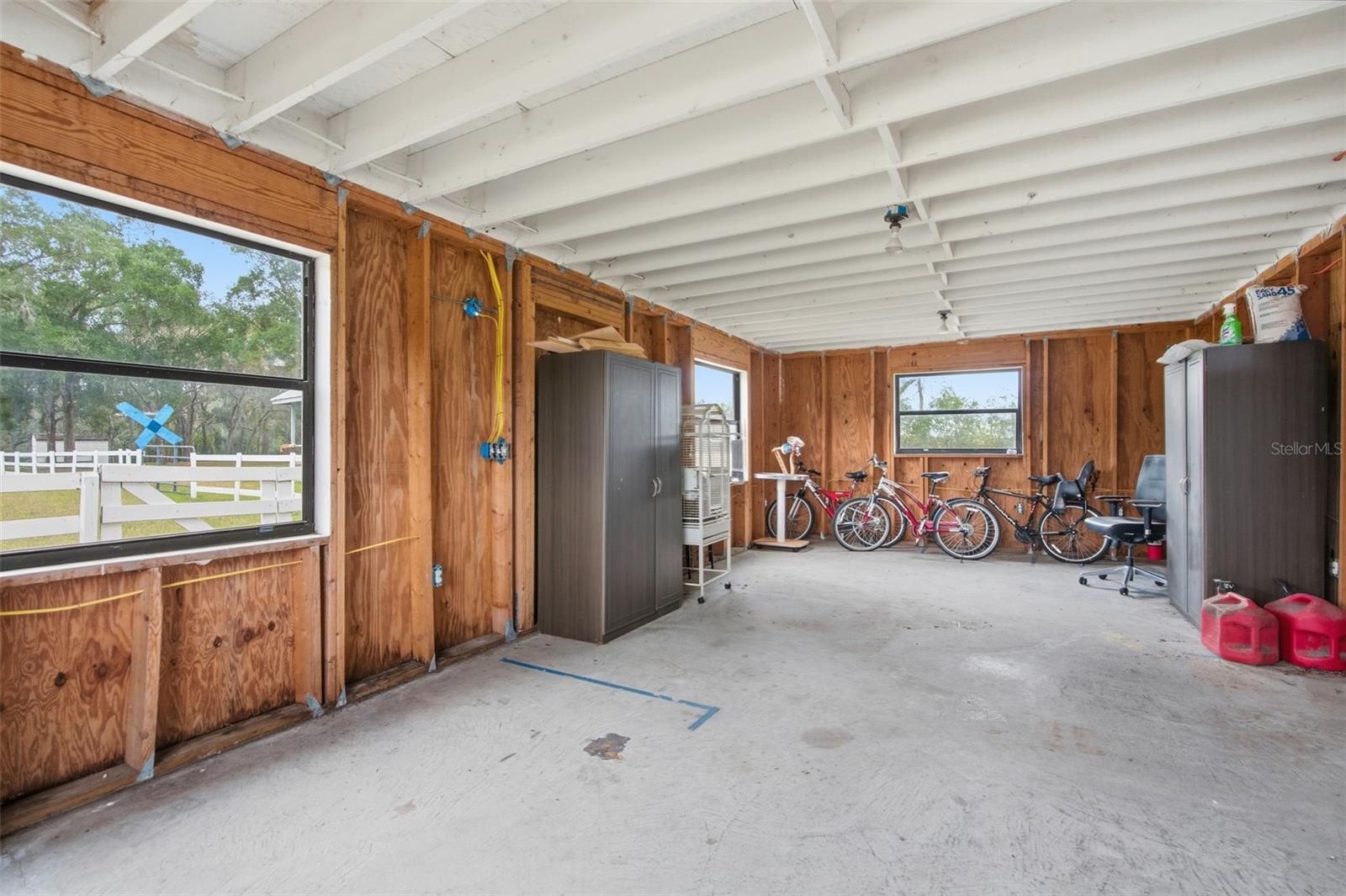 WOLF PRARIE/BELL PROPE PROPS - Residential