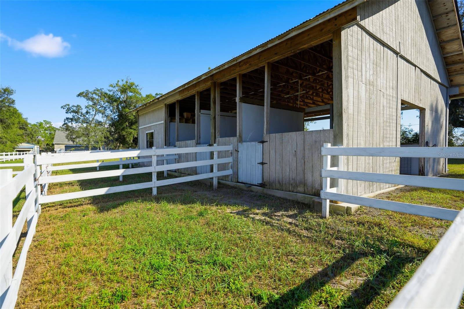 WOLF PRARIE/BELL PROPE PROPS - Residential