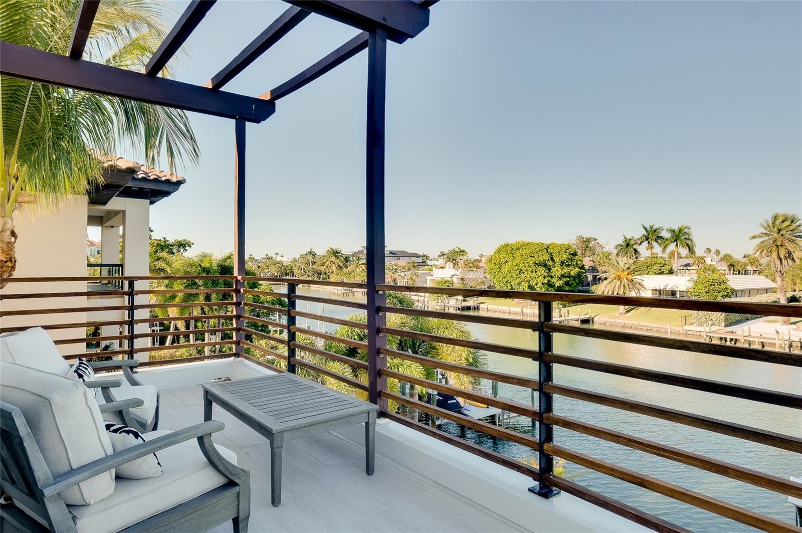 LIDO BEACH - Residential