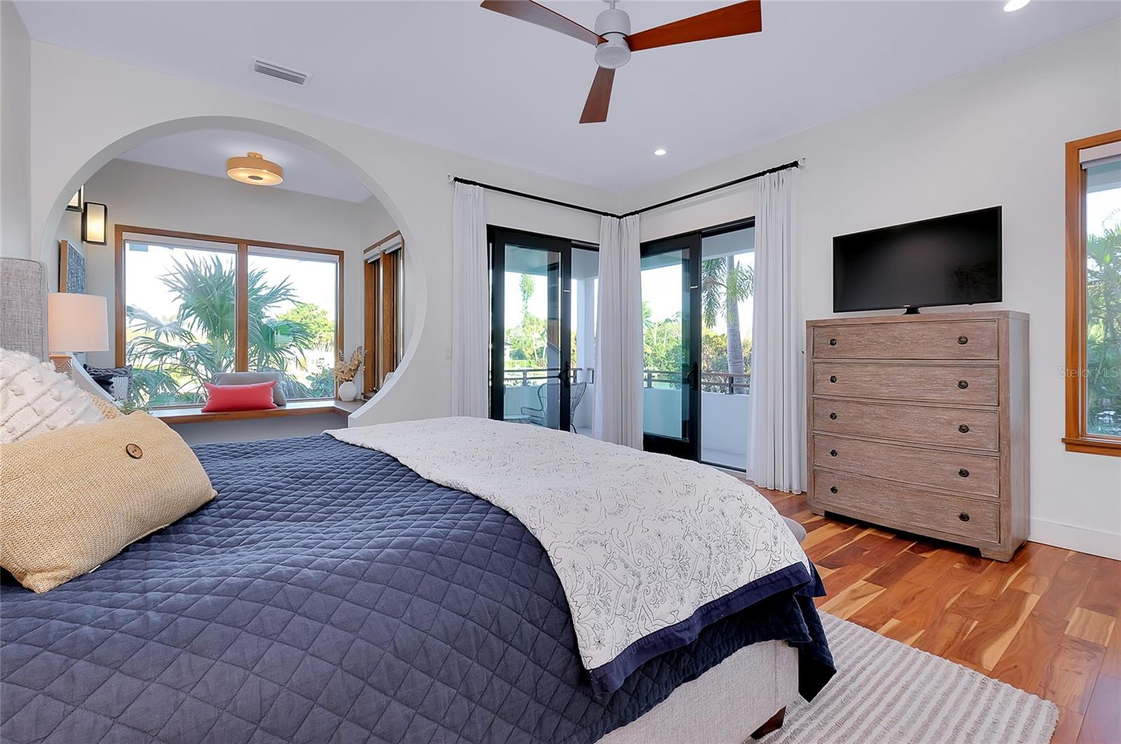 LIDO BEACH - Residential