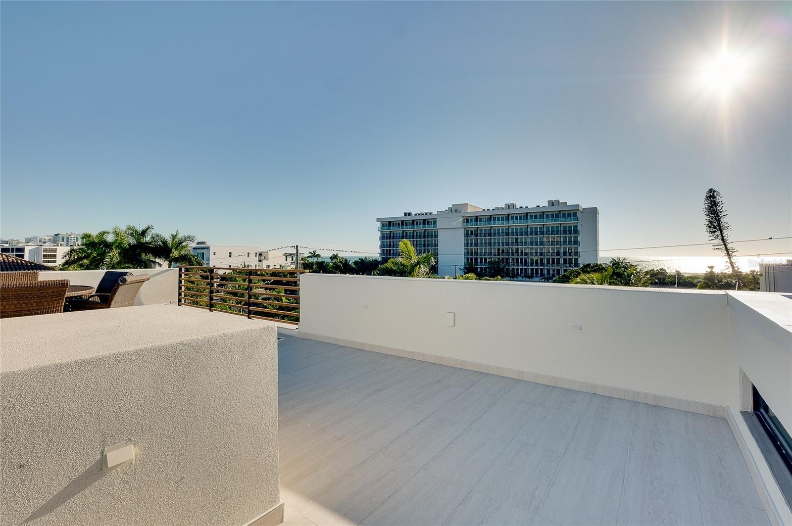 LIDO BEACH - Residential