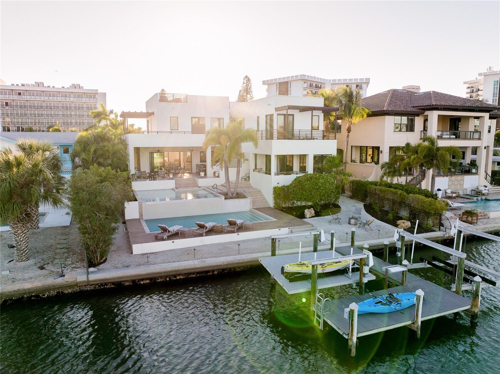 LIDO BEACH - Residential