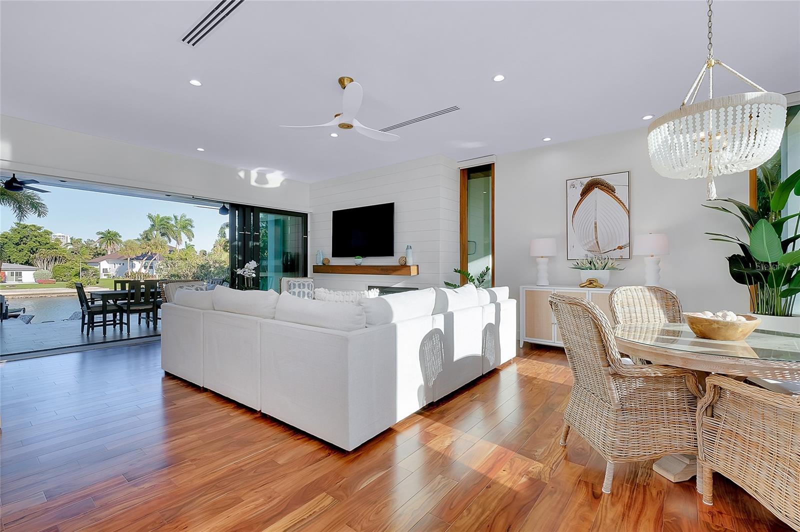 LIDO BEACH - Residential