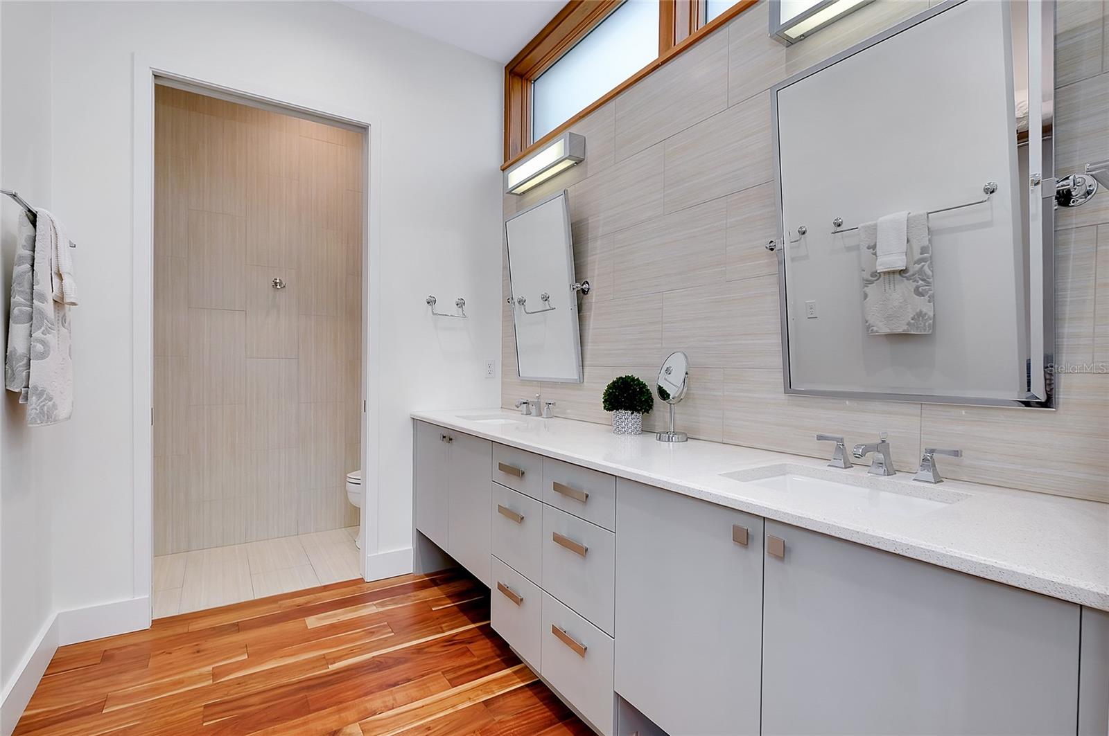 LIDO BEACH - Residential