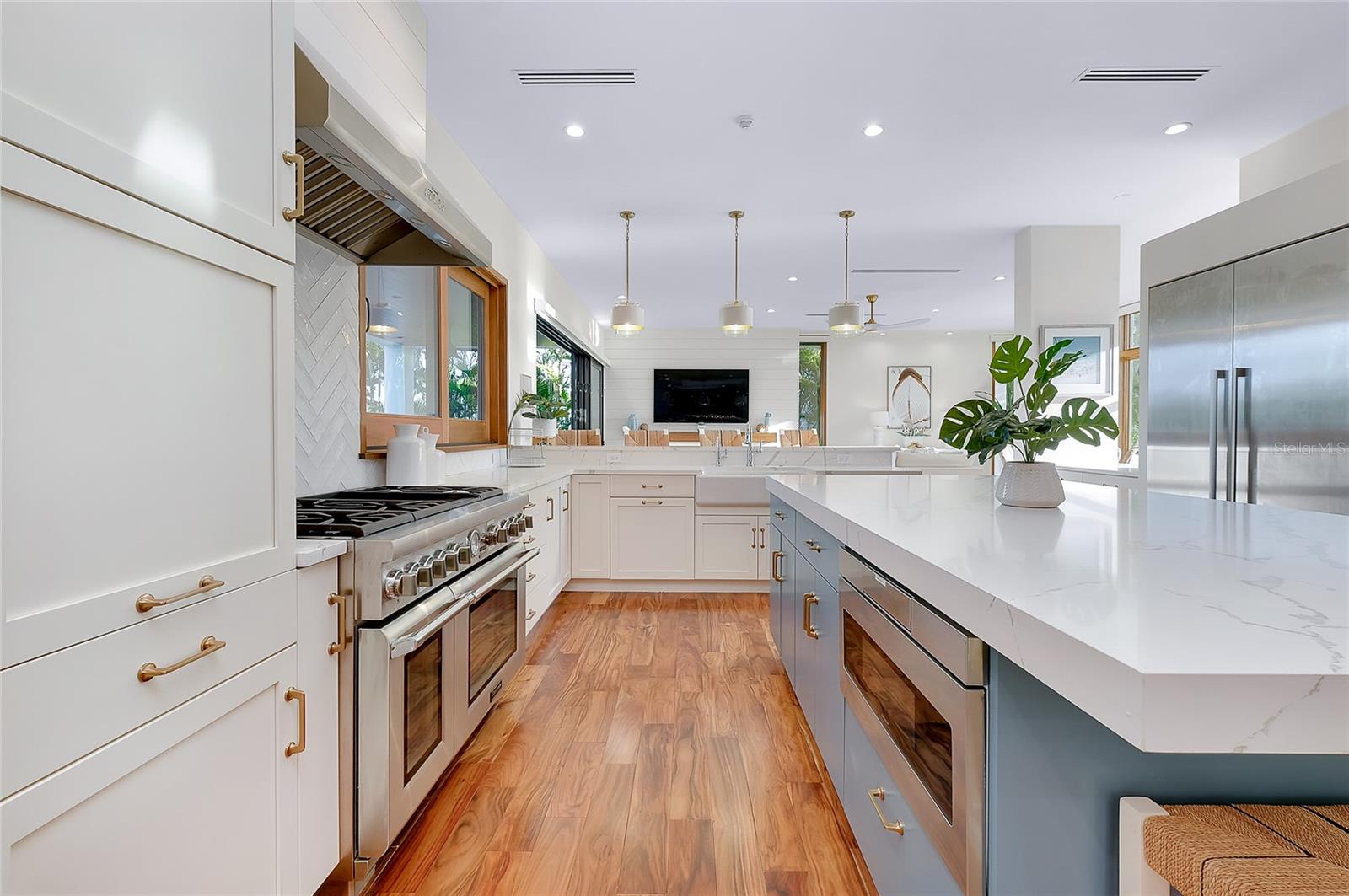 LIDO BEACH - Residential