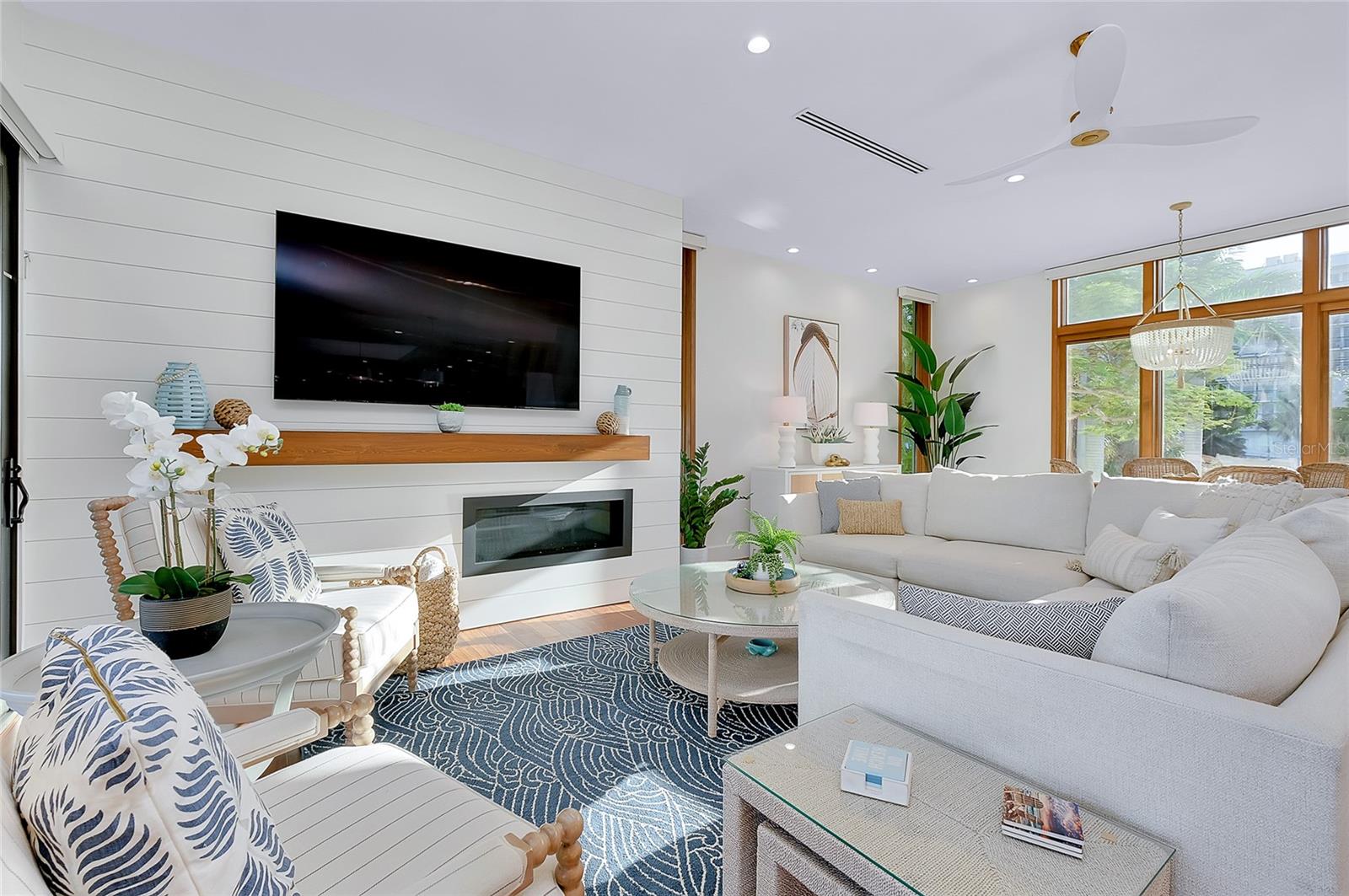 LIDO BEACH - Residential