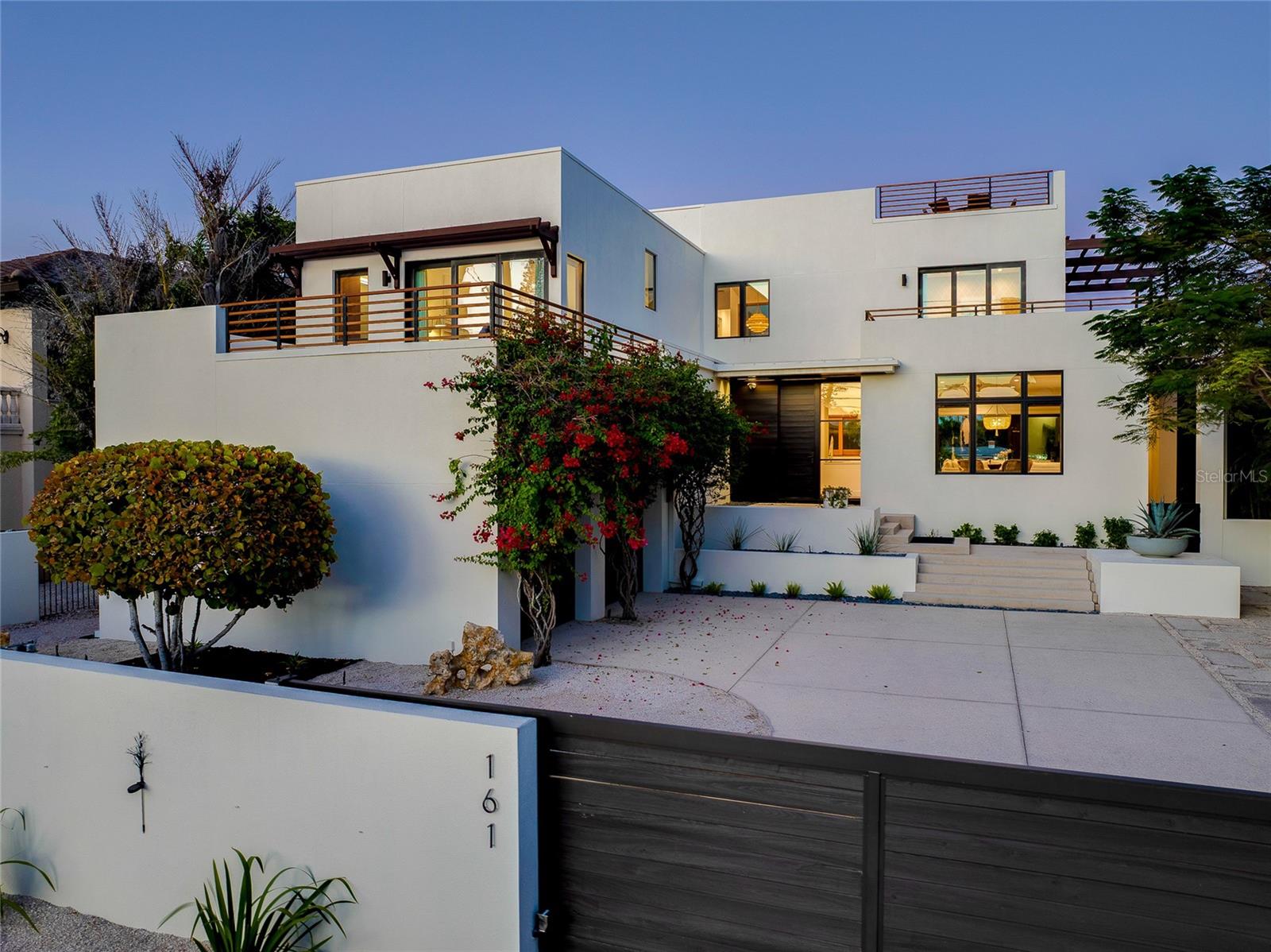 LIDO BEACH - Residential