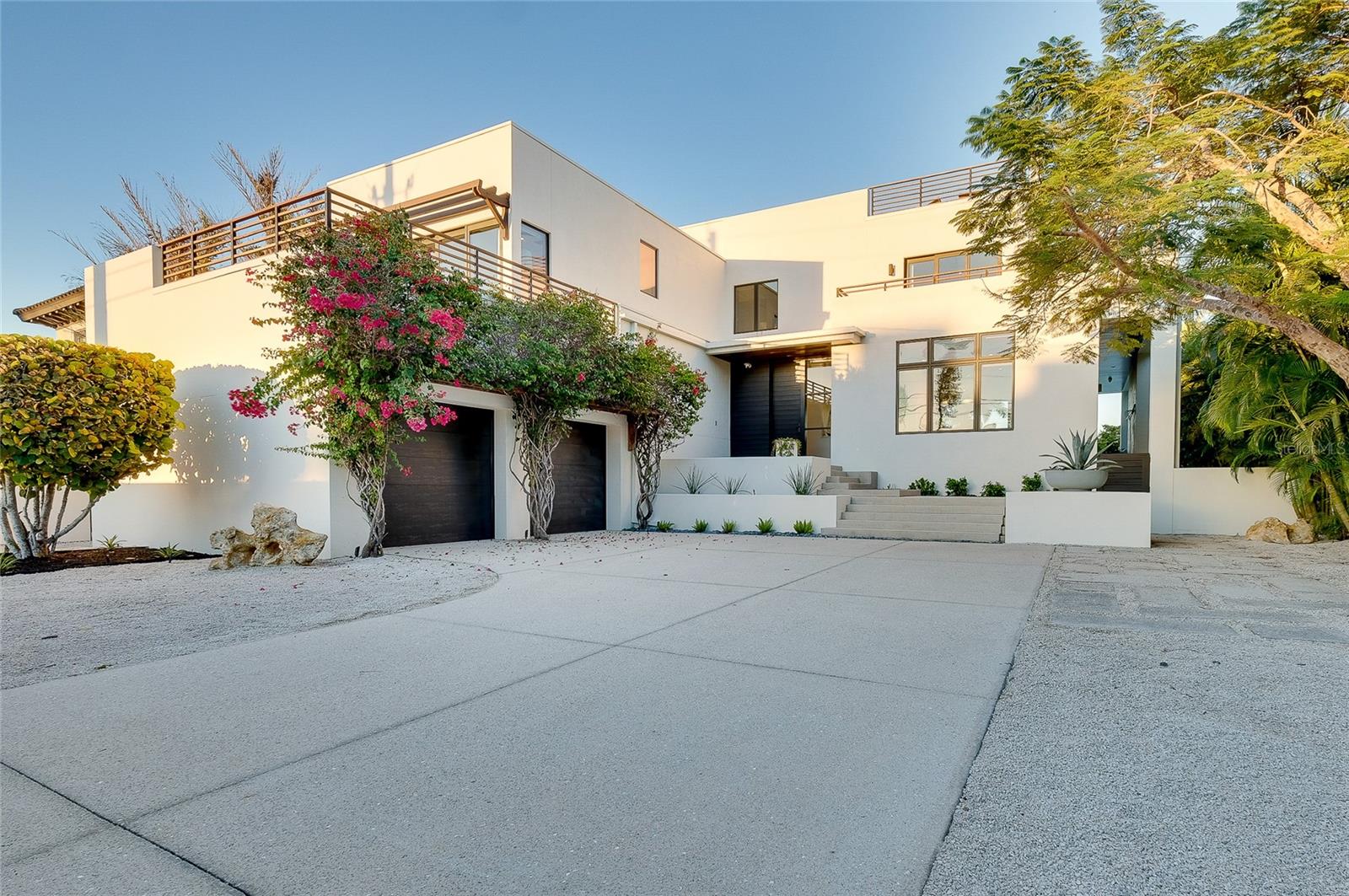 LIDO BEACH - Residential