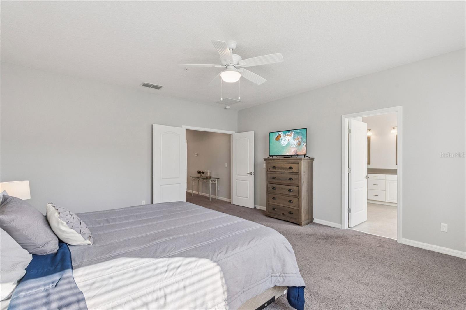 HICKORY HAMMOCK - Residential