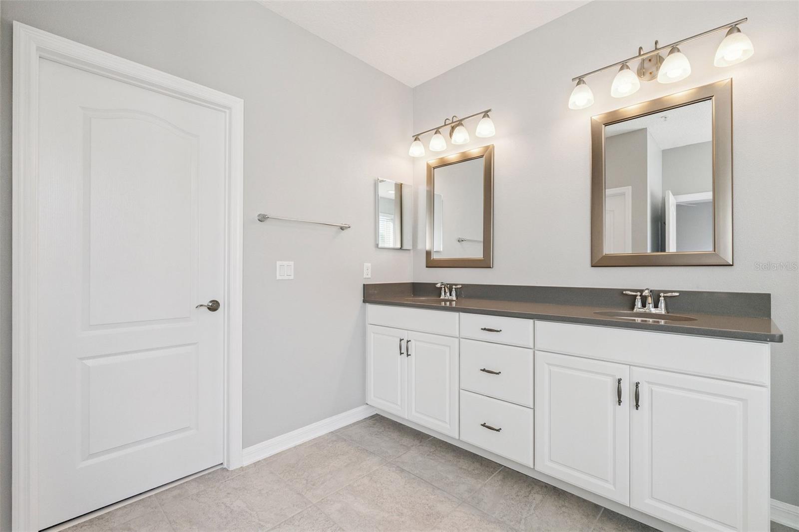 HICKORY HAMMOCK - Residential