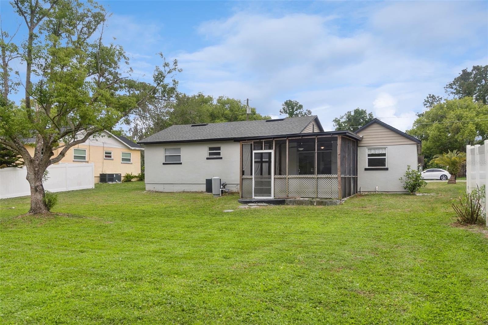 PLANTATION ESTATES UNIT 01 - Residential