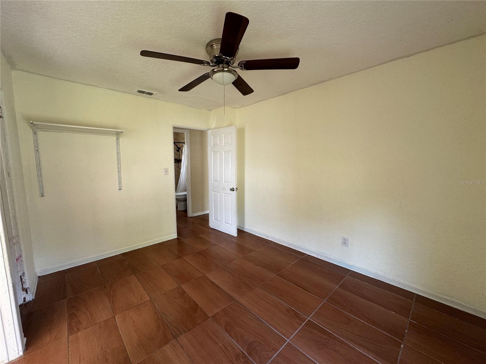 OAKWOOD PARK - Residential Lease