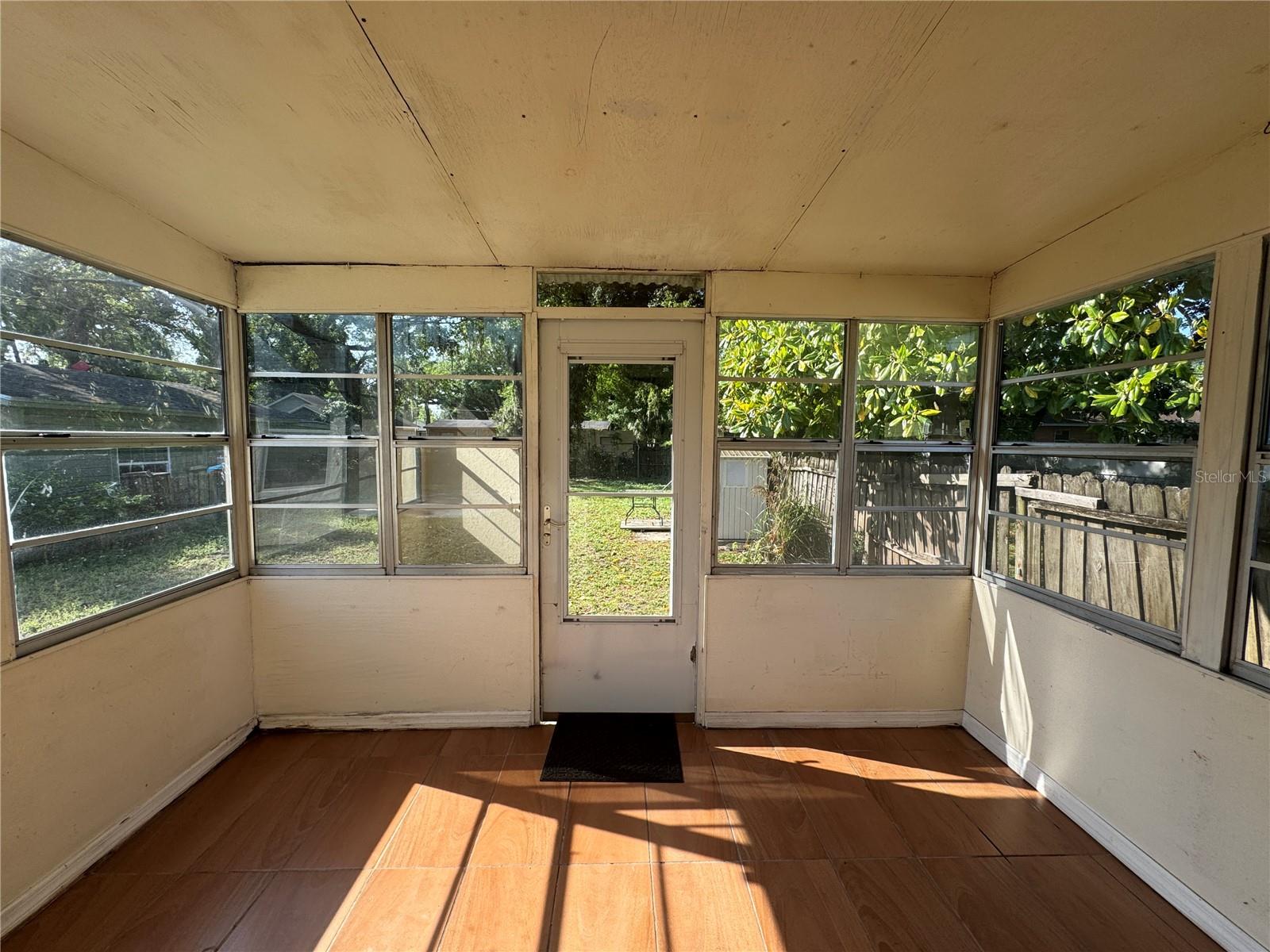 OAKWOOD PARK - Residential Lease