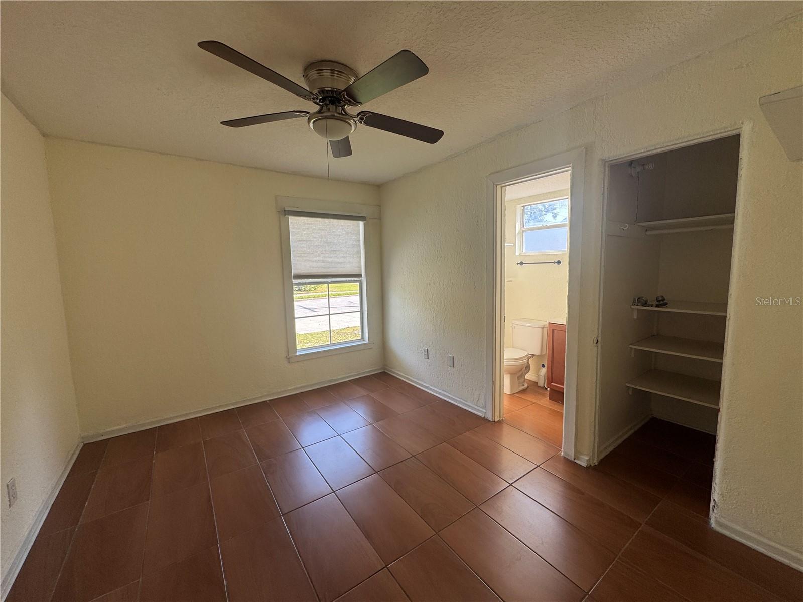 OAKWOOD PARK - Residential Lease