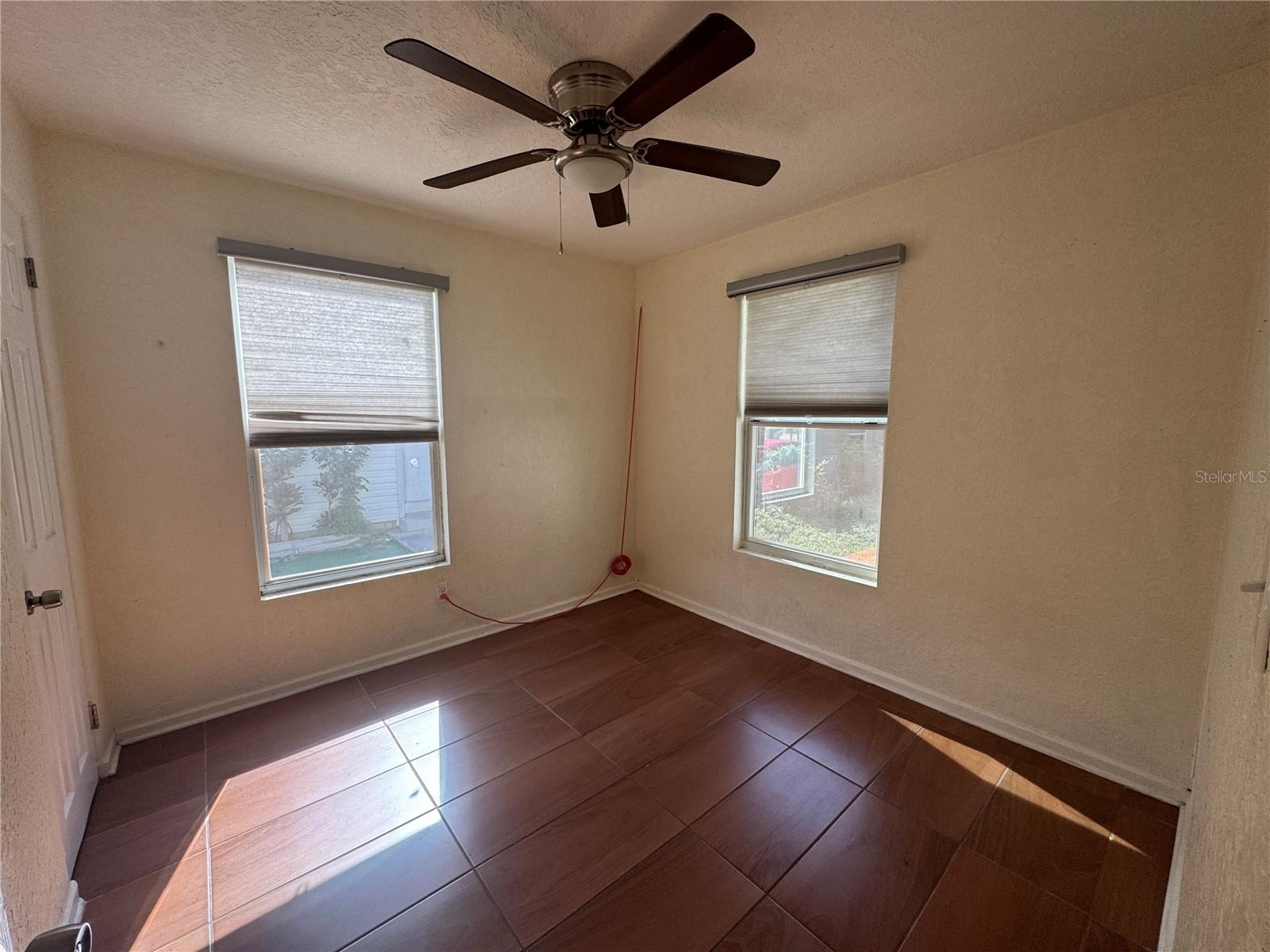 OAKWOOD PARK - Residential Lease