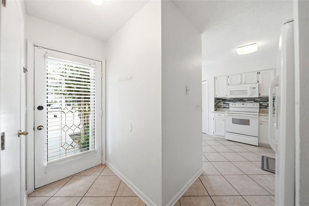Photo of 585 Shadow Glenn Place, Winter Springs, FL 32708 (MLS # O6404267)