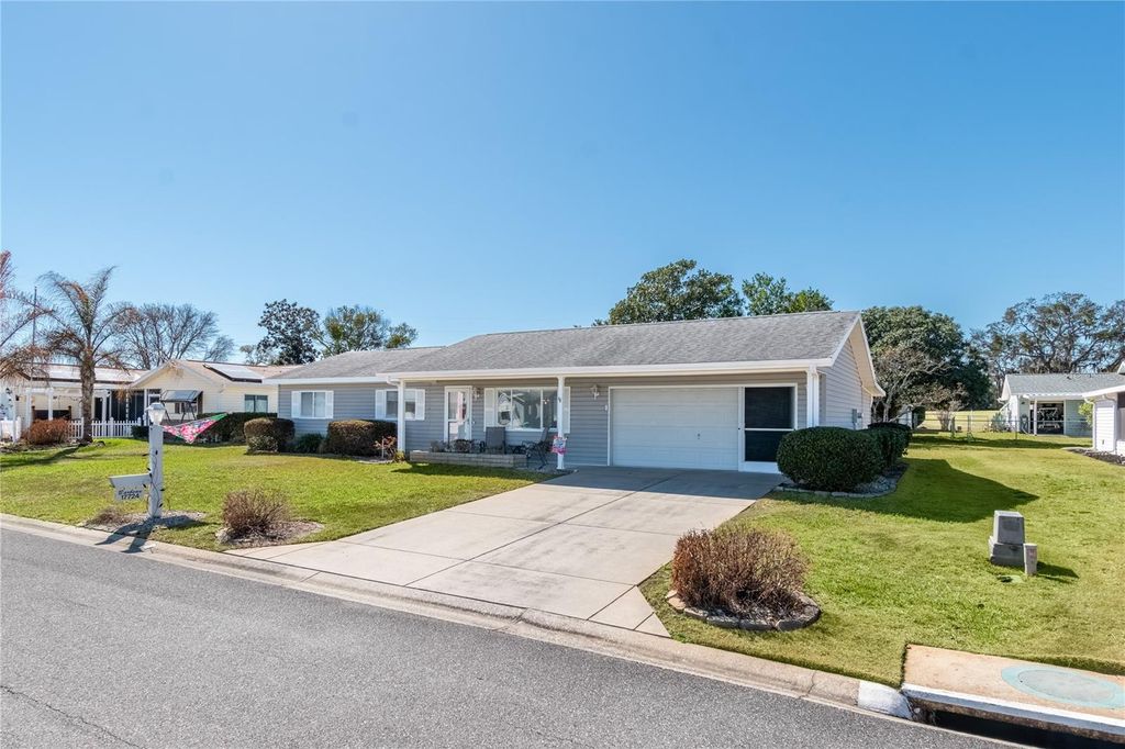 Photo of 17724 SE 95th Court, Summerfield, FL 34491 (MLS # OM719601)