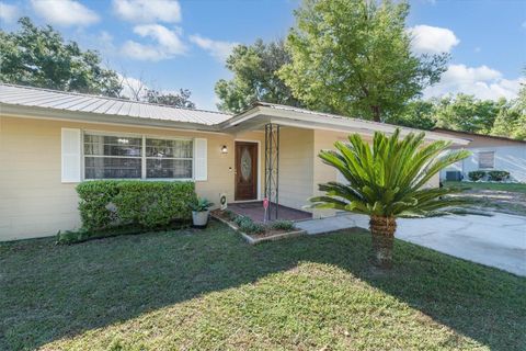 A home in KEYSTONE HEIGHTS