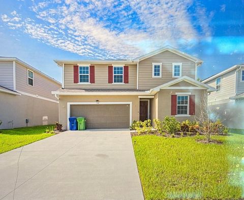 A home in WINTER HAVEN