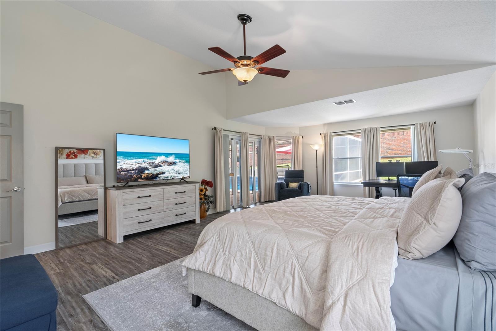PALM COVE ESTATES - Residential