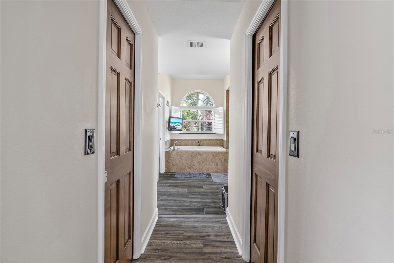 PALM COVE ESTATES - Residential