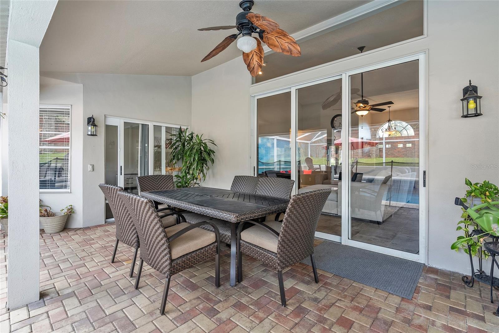 PALM COVE ESTATES - Residential