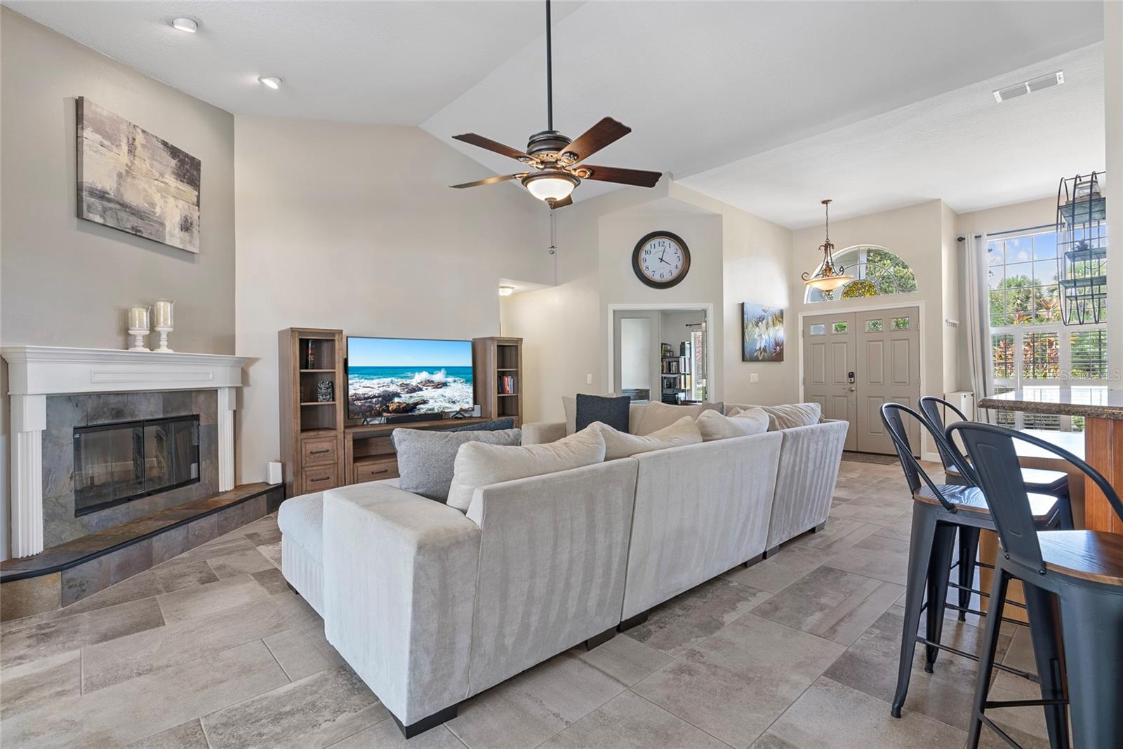 PALM COVE ESTATES - Residential