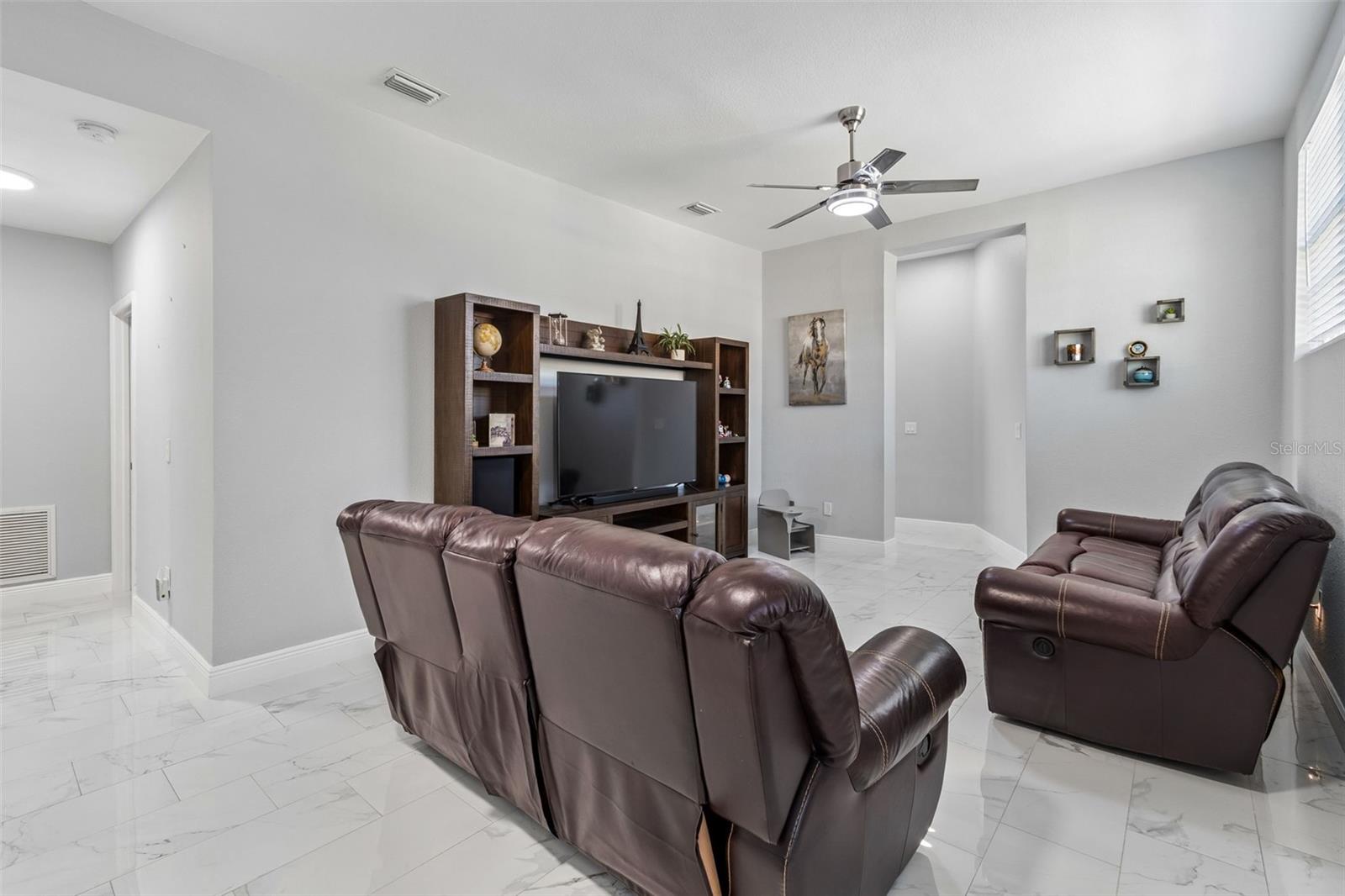 HOMELANDS - Residential