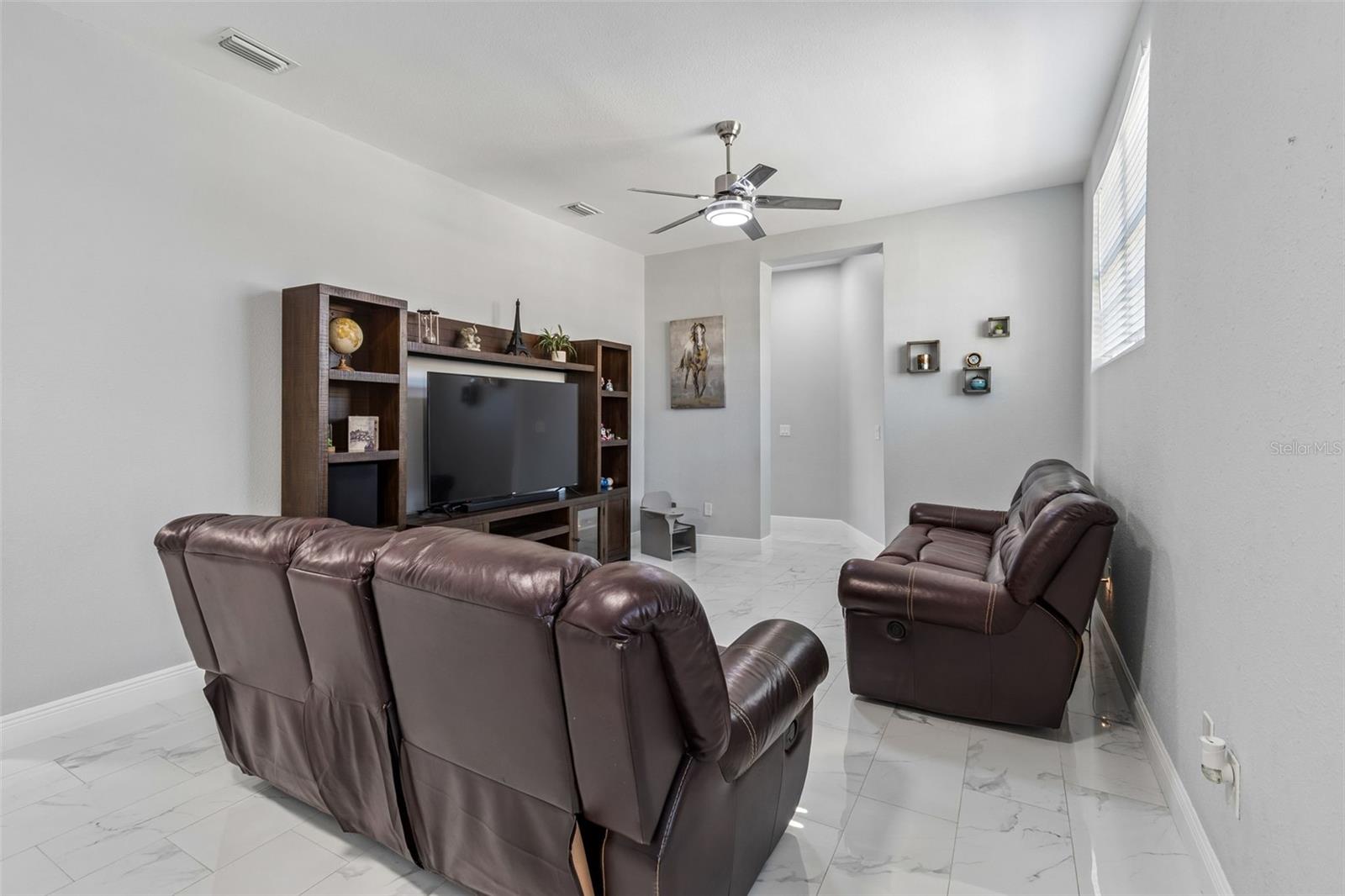 HOMELANDS - Residential