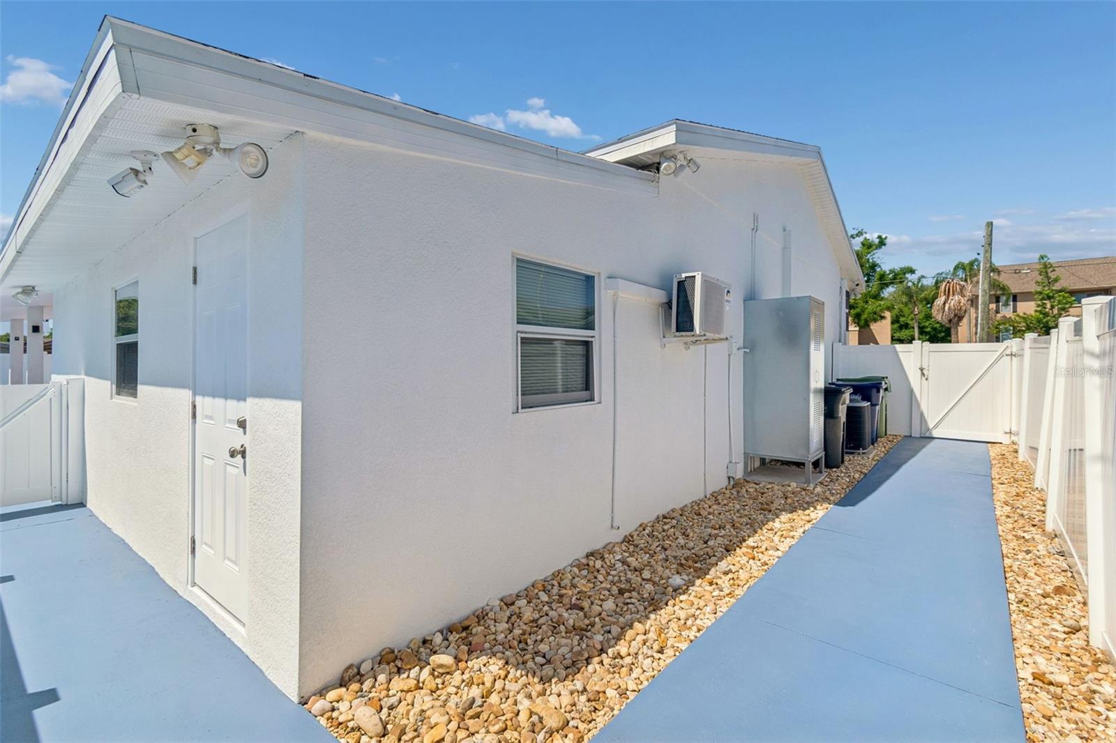 HOMELANDS - Residential