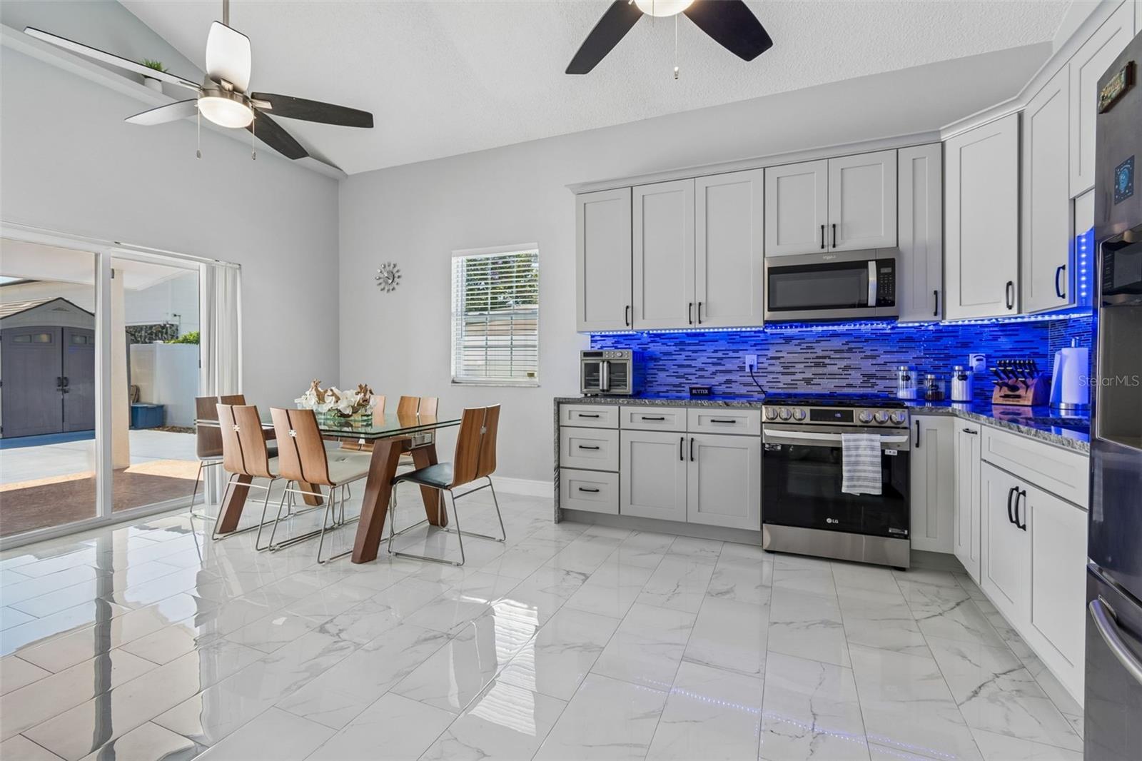 HOMELANDS - Residential