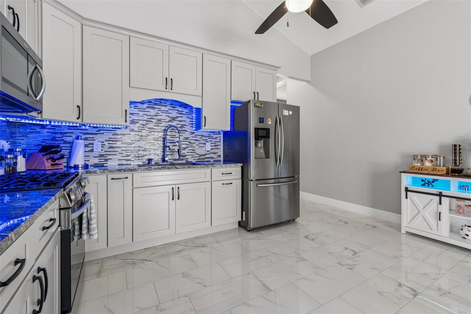 HOMELANDS - Residential