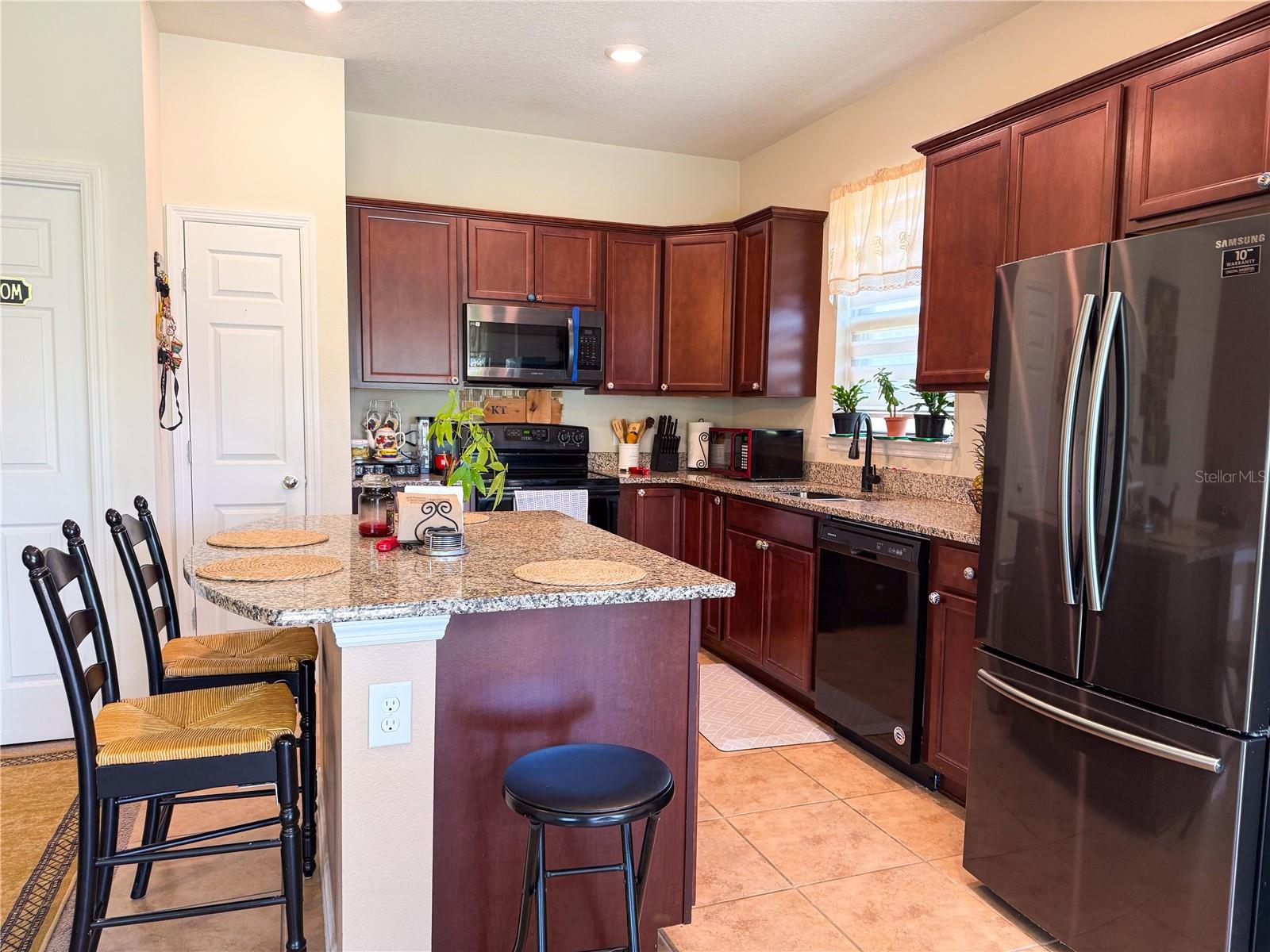 1808 CAYMAN COVE CIR