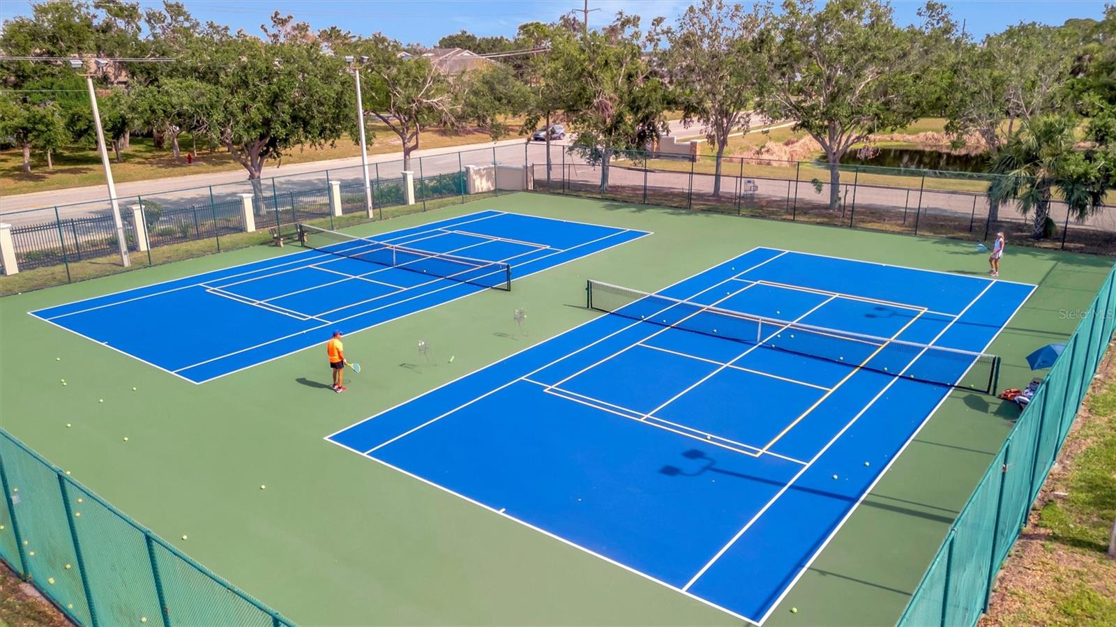 THE PALMS OF CORTEZ - Residential