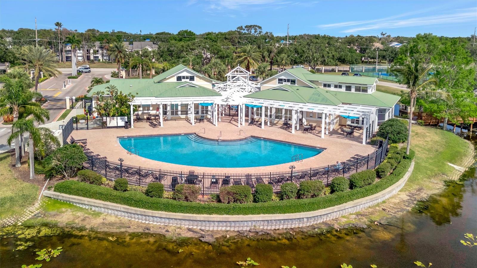 THE PALMS OF CORTEZ - Residential