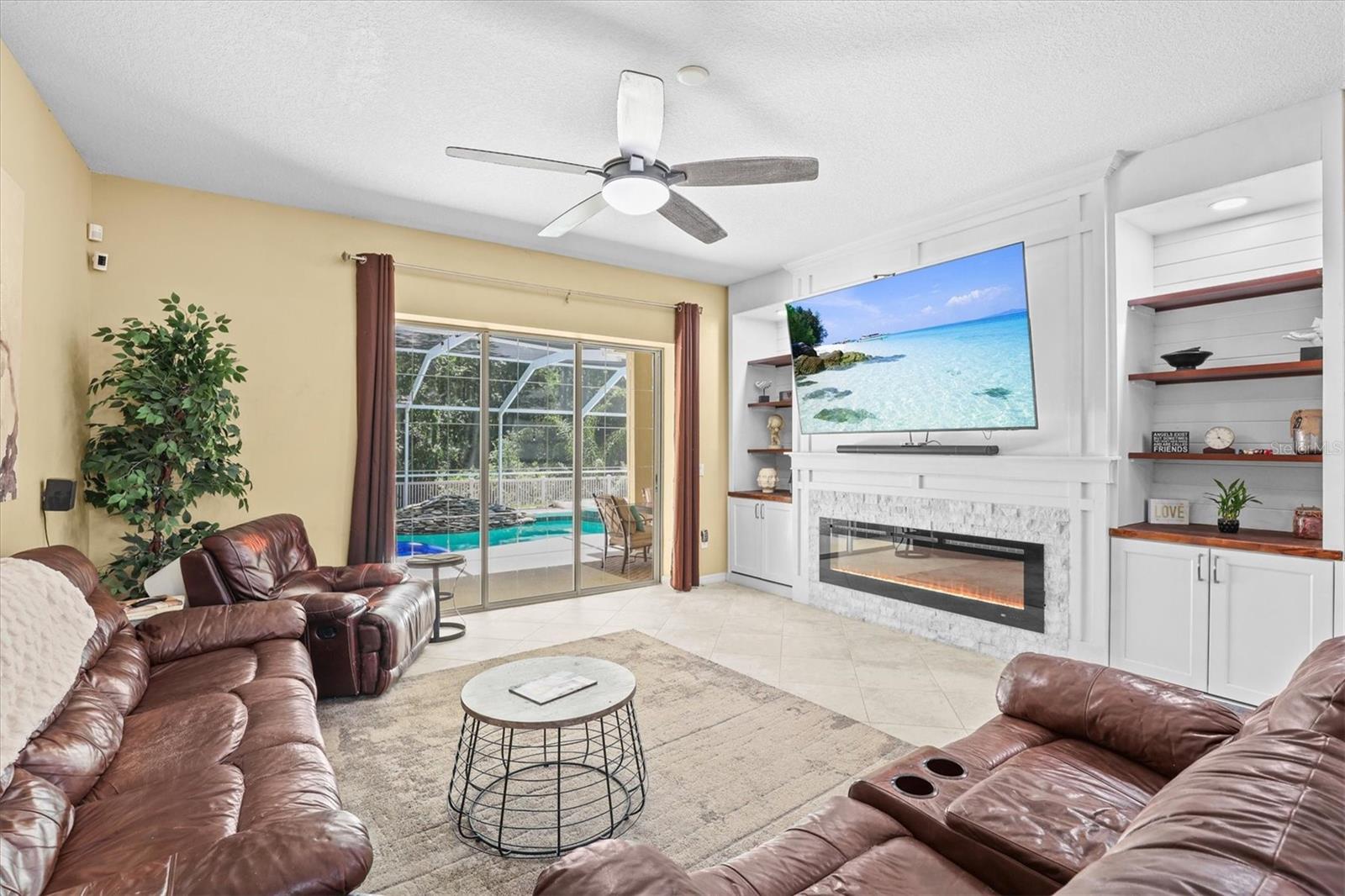 WEST MEADOWS PRCLS 21 & 22 - Residential