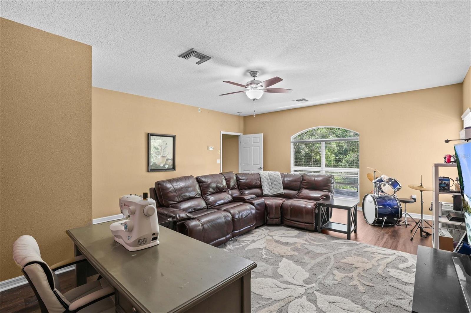 WEST MEADOWS PRCLS 21 & 22 - Residential