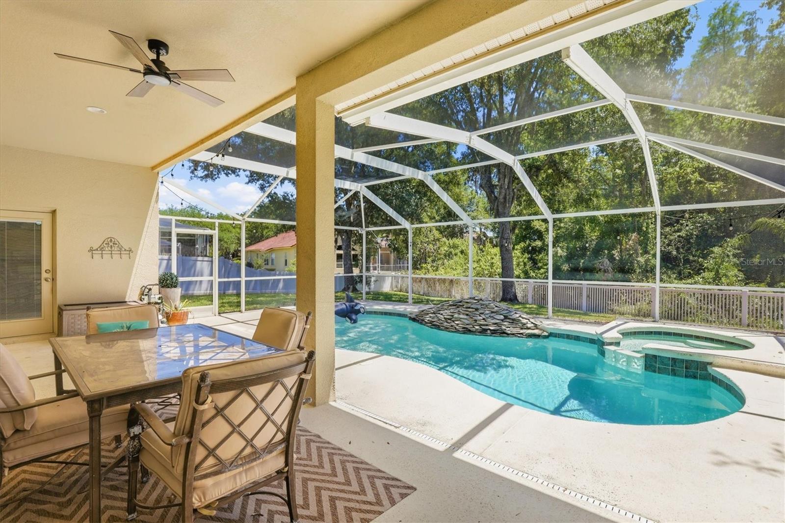 WEST MEADOWS PRCLS 21 & 22 - Residential