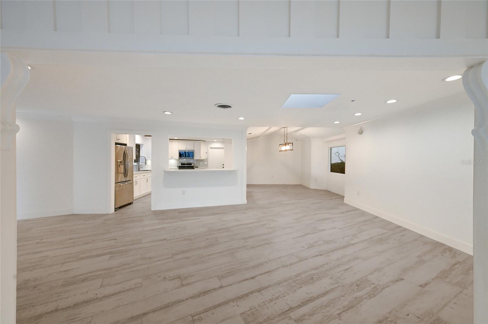 BAY ISLAND - Residential