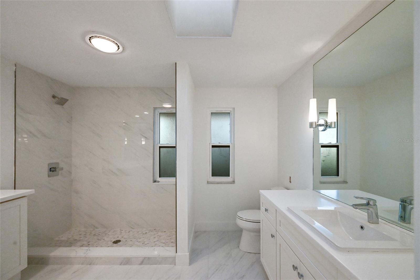 BAY ISLAND - Residential