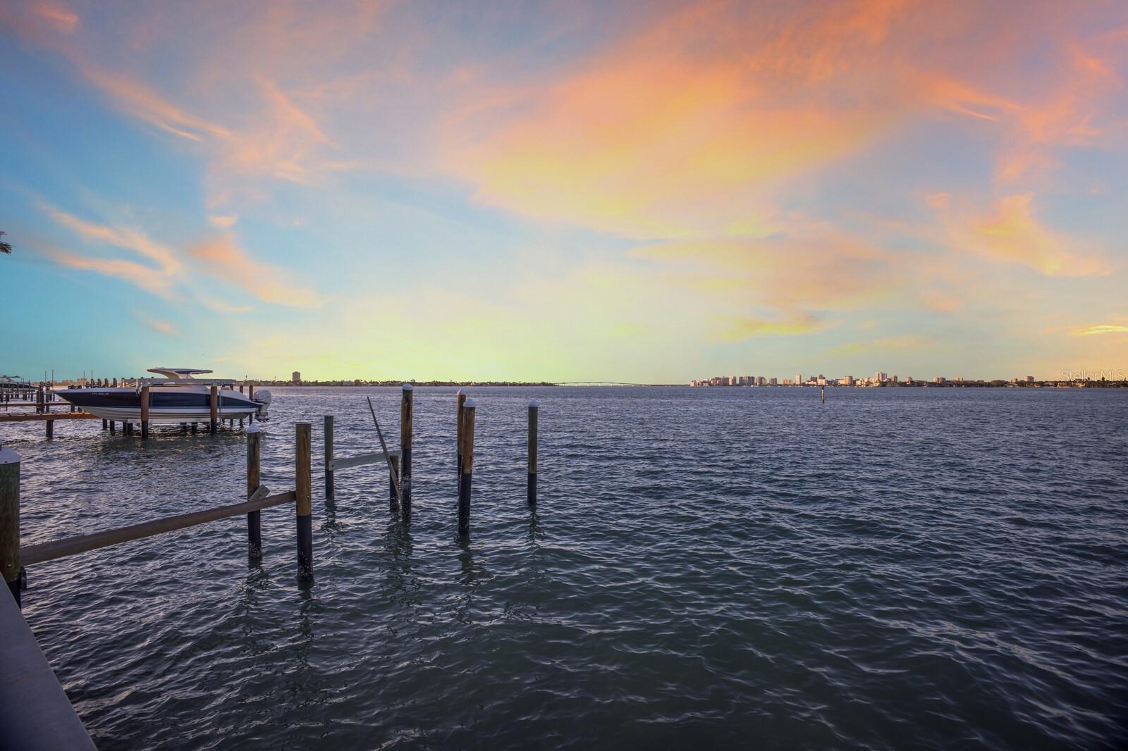 BAY ISLAND - Residential