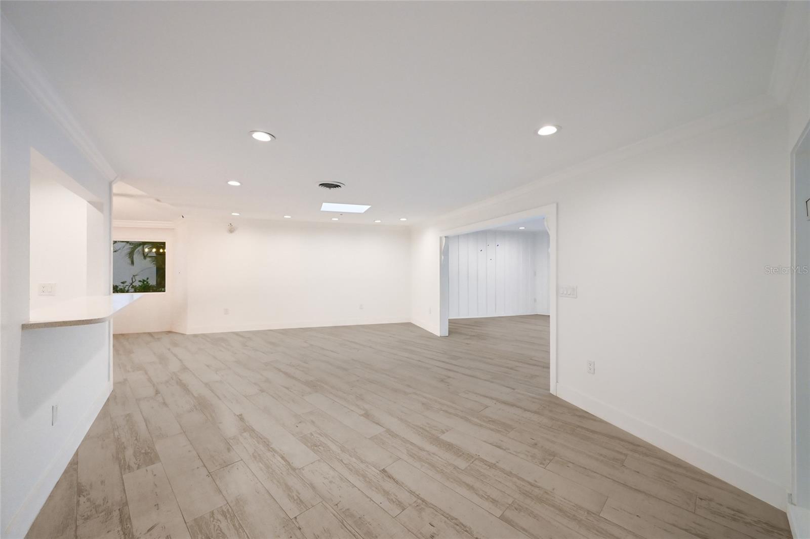 BAY ISLAND - Residential