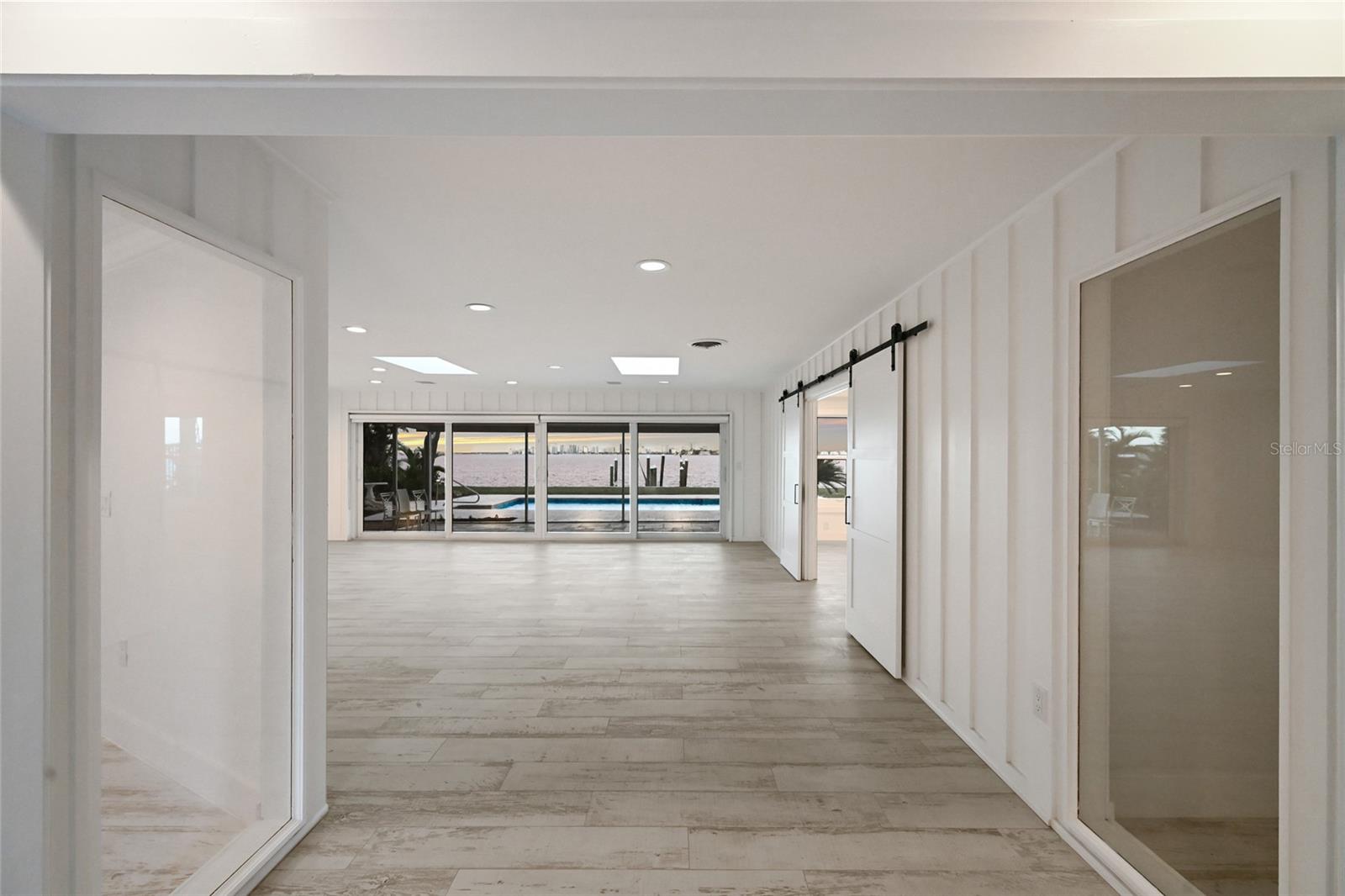 BAY ISLAND - Residential