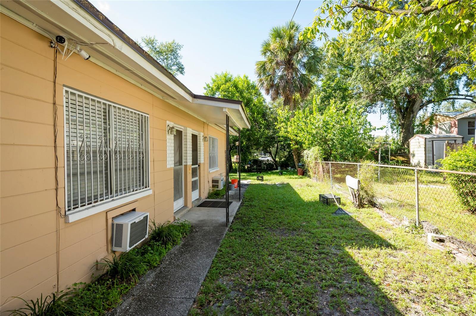 EAST CENTRAL TAMPA - Residential Income