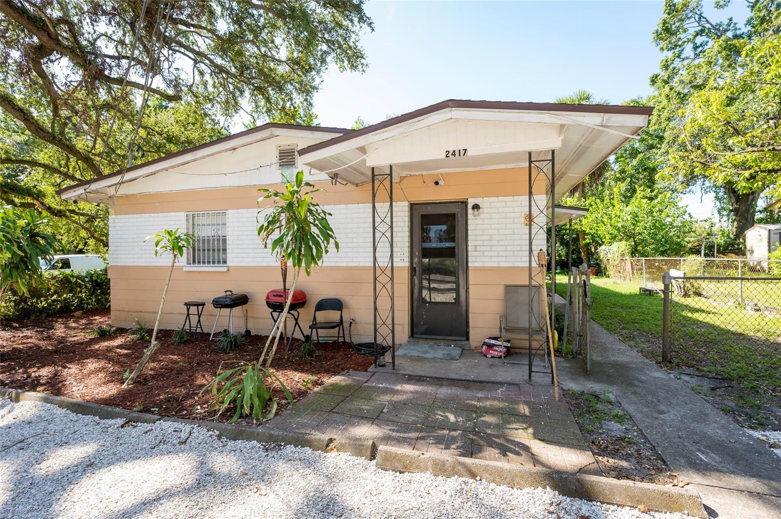 EAST CENTRAL TAMPA - Residential Income
