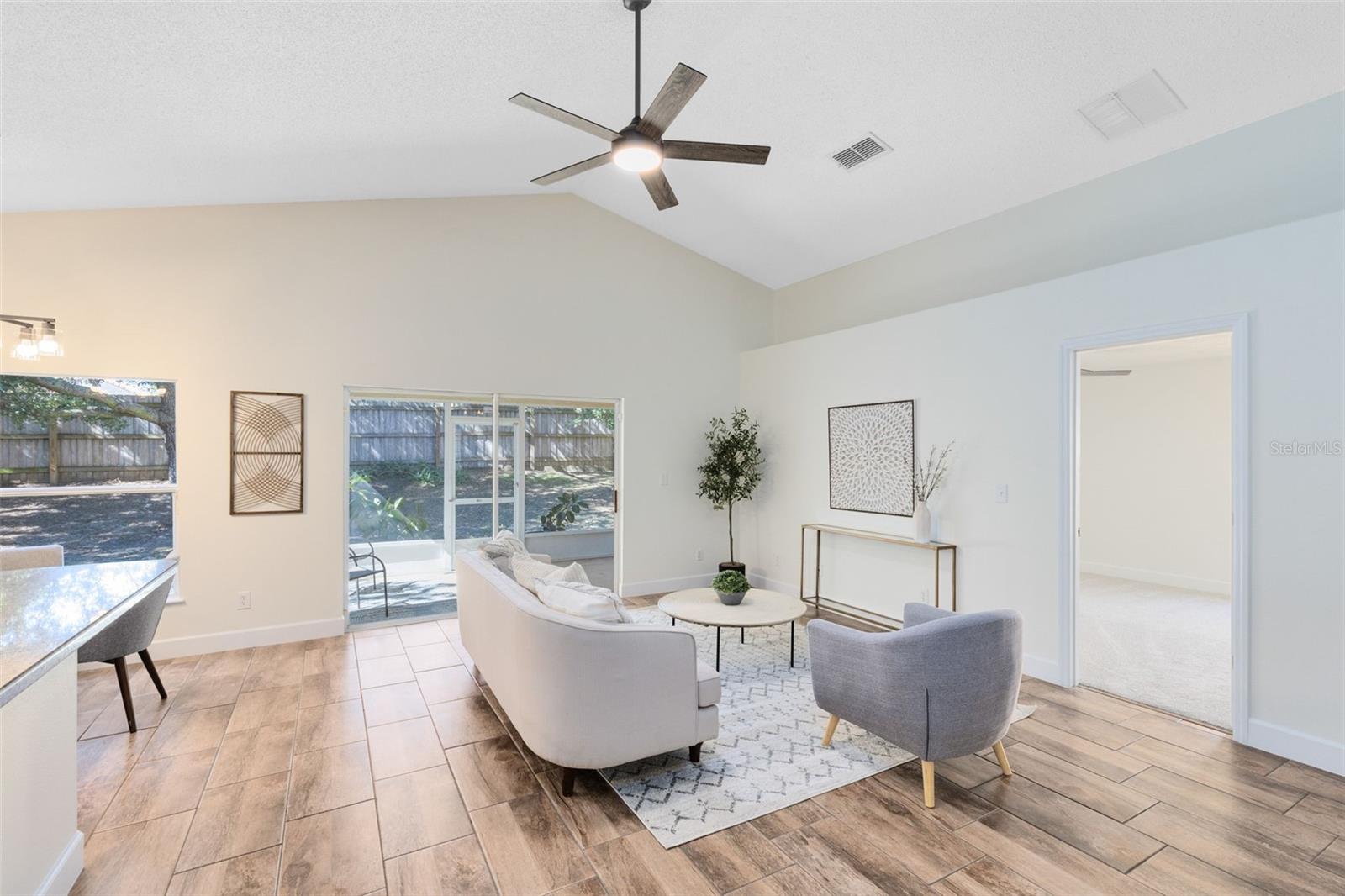 CHELSEA OAKS - Residential