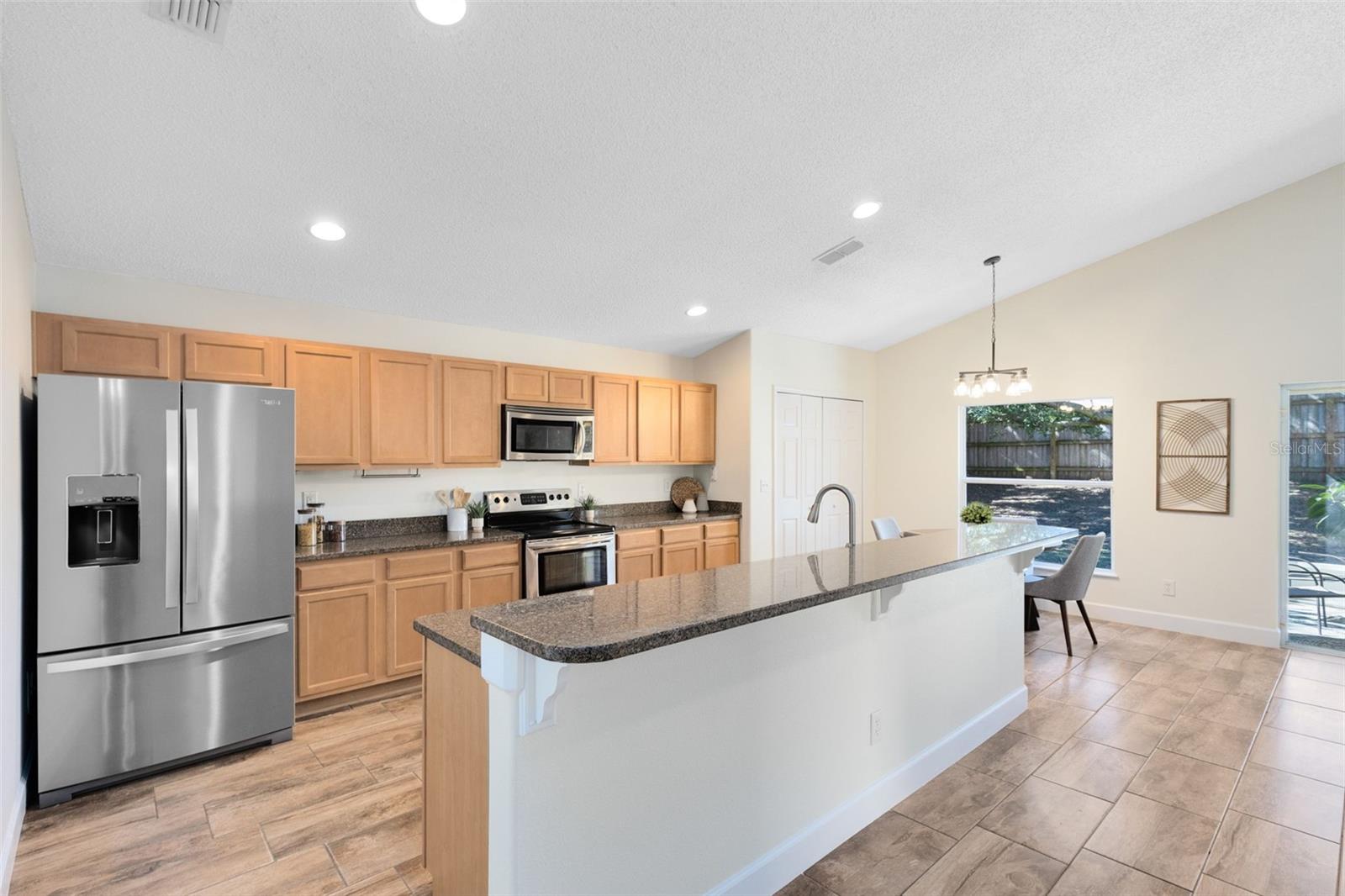 CHELSEA OAKS - Residential