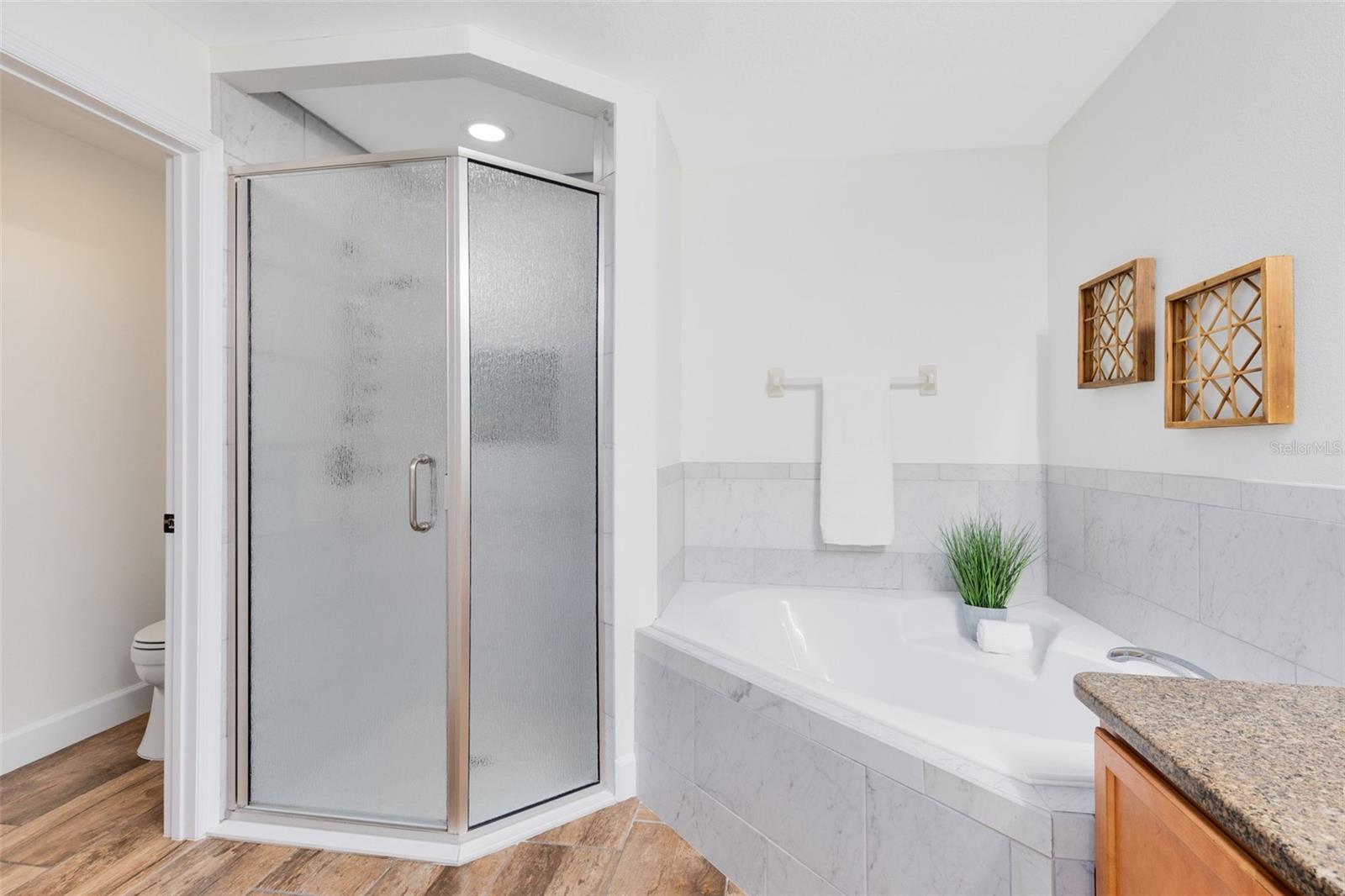 CHELSEA OAKS - Residential