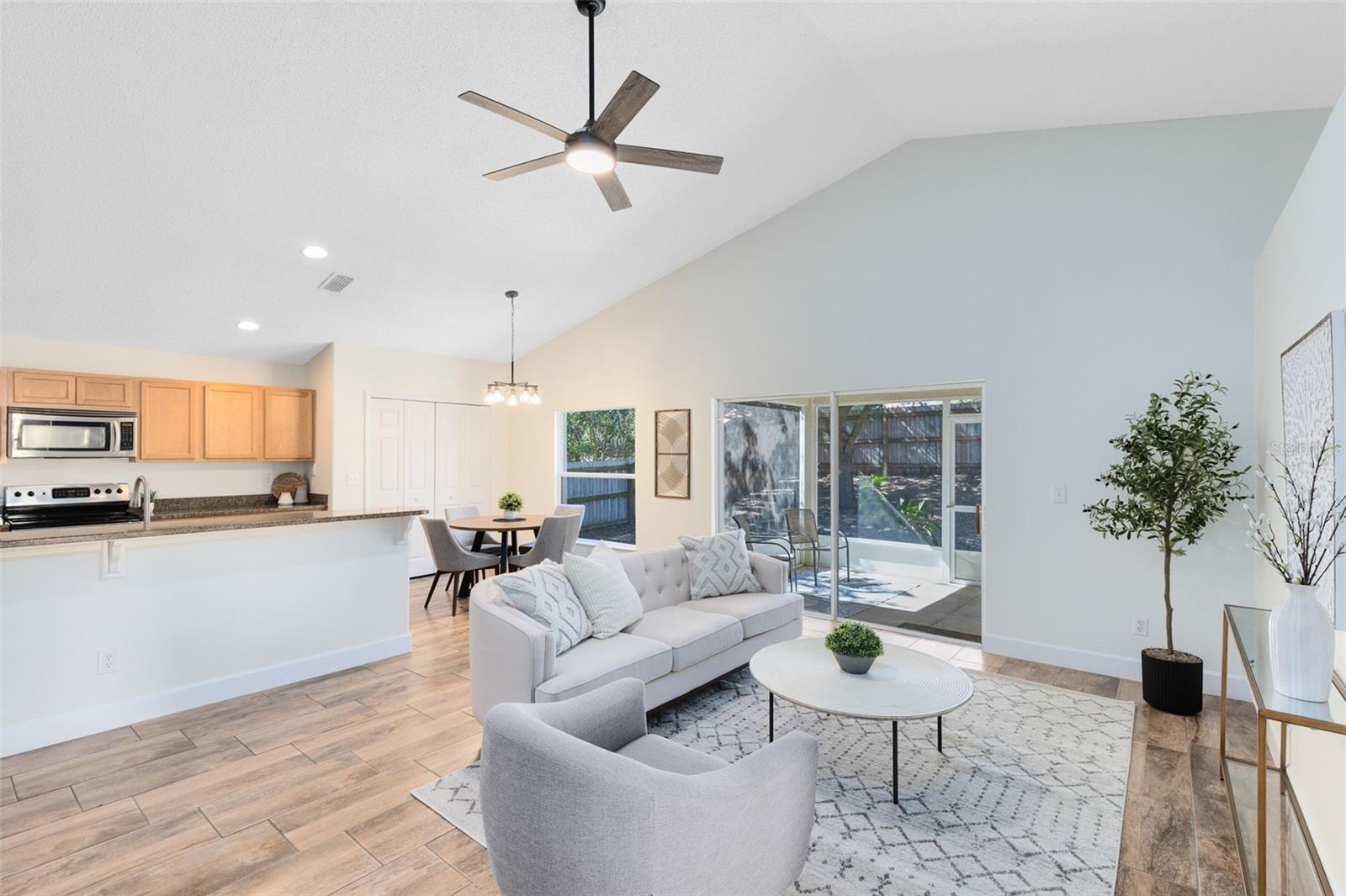 CHELSEA OAKS - Residential